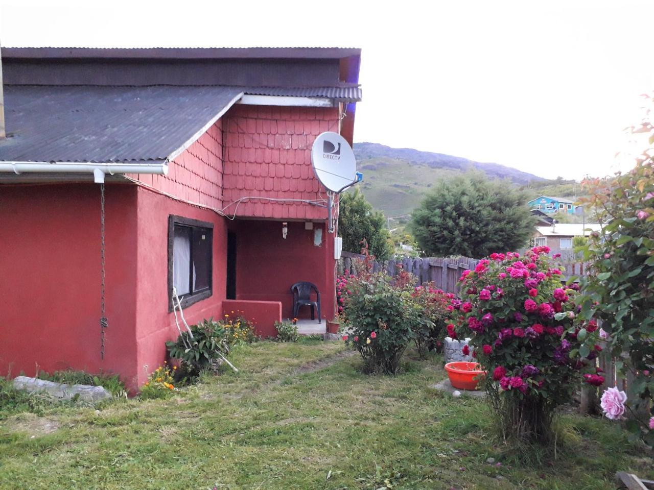 Hostal Y Cabanas Peumayen Puerto Guadal Exterior foto